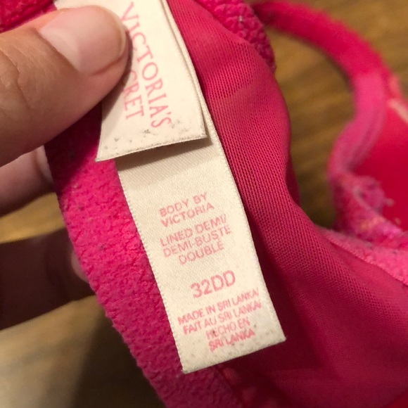 Victoria’s Secret Body by Victoria bra - Picture 3 of 3